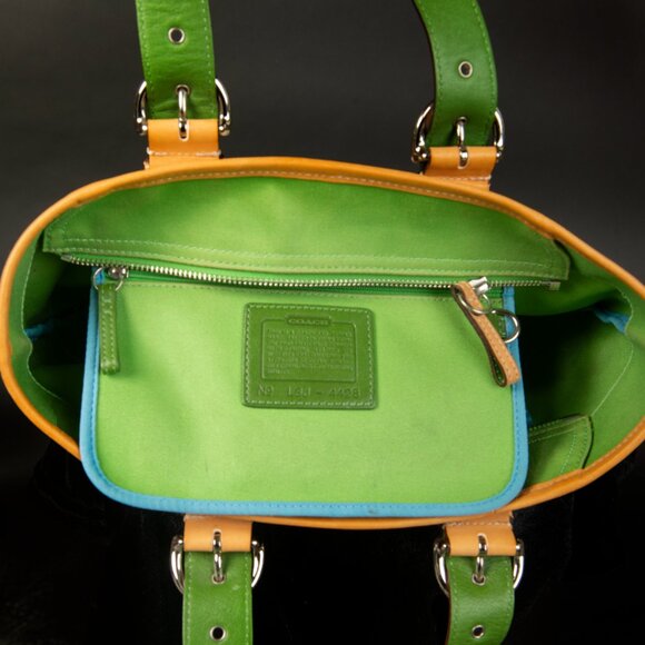 COACH Hampton Soho Canvas Tote Bag Cream - Picture 13 of 16